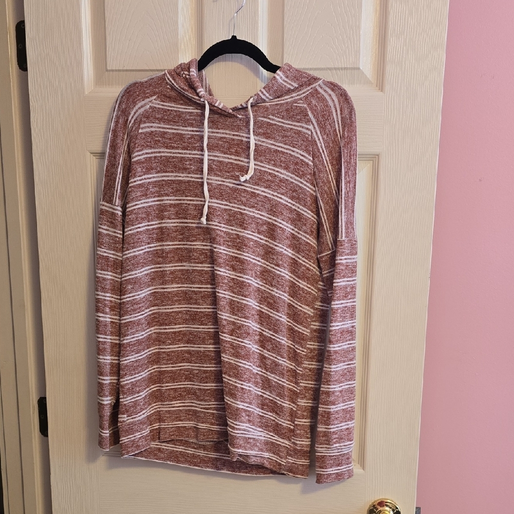 Vanilla Bay Women's‎ Red and White Striped Sweater